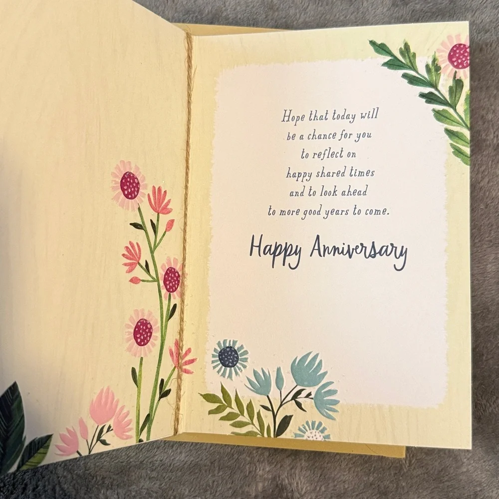 🌻 Bundle of 2 Hallmark Anniversary Cards